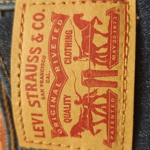 𝅺Levi Strauss & co (code-B011) - Picture 3 of 3